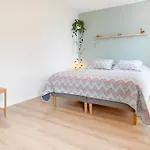 Beautiful & Bright Apartment In Amsterdam